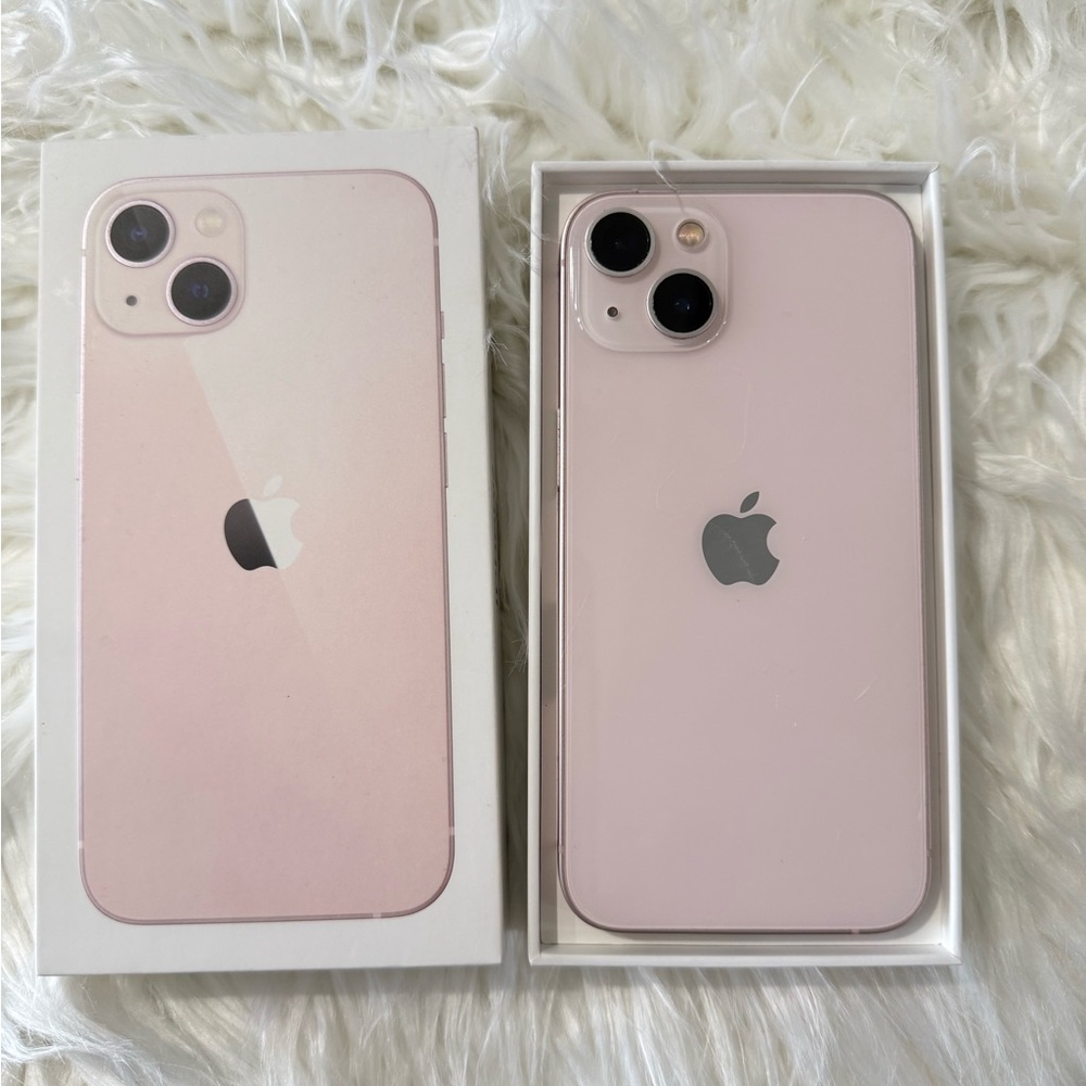 Pink Apple phone!! Good condition 128 GB 🩷🩷